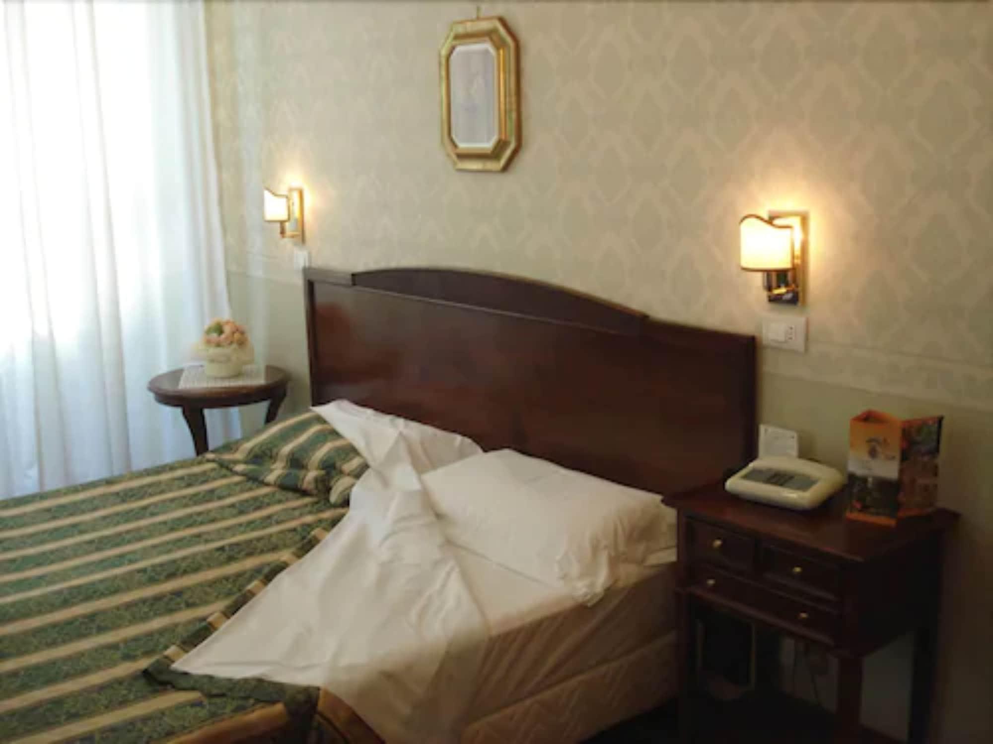 אריצ'ה Hotel Villa Aricia מראה חיצוני תמונה