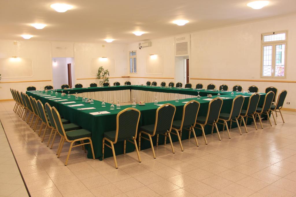 אריצ'ה Hotel Villa Aricia מראה חיצוני תמונה