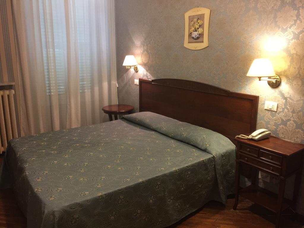 אריצ'ה Hotel Villa Aricia מראה חיצוני תמונה